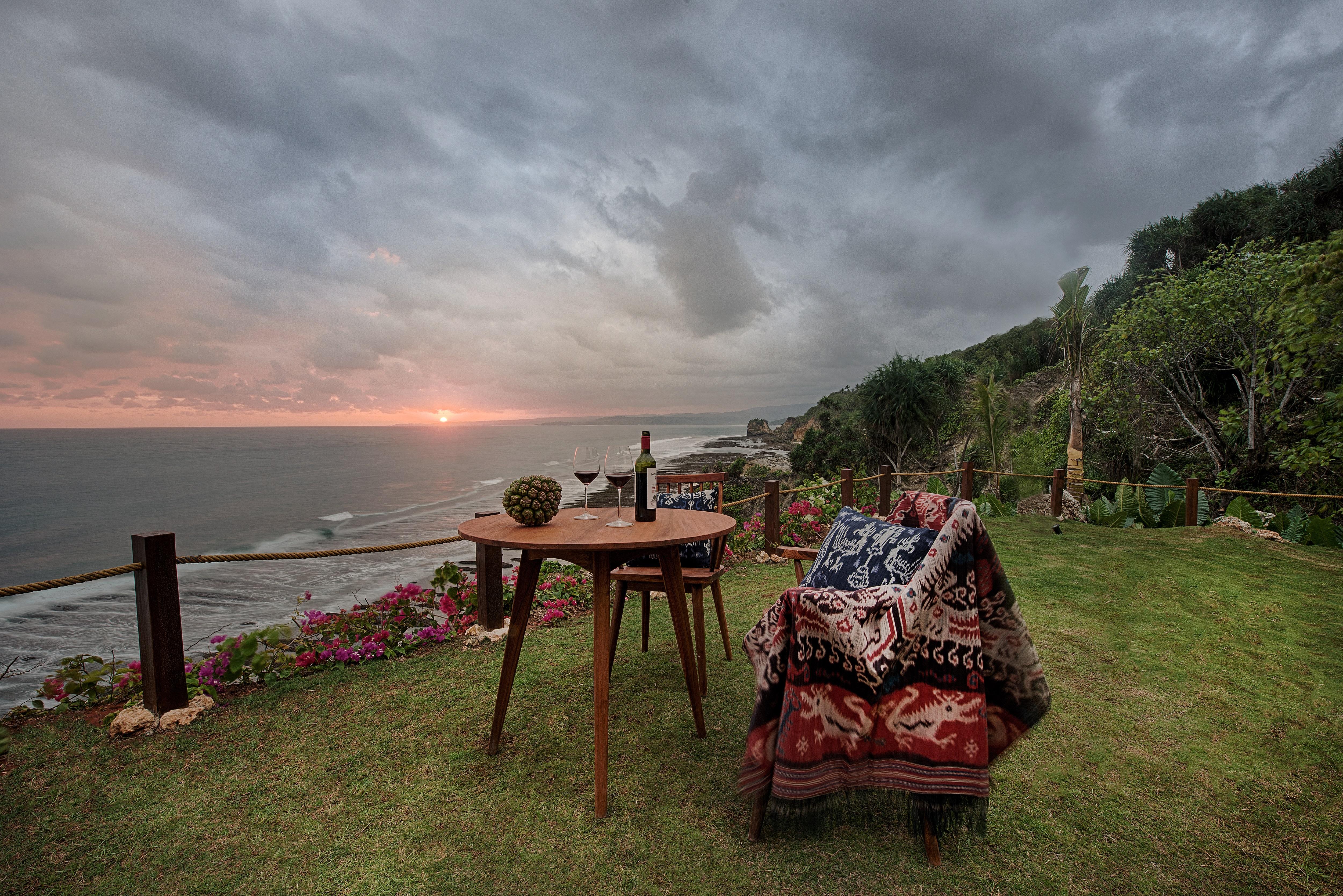 Lelewatu Resort Sumba Watukarere Exteriör bild