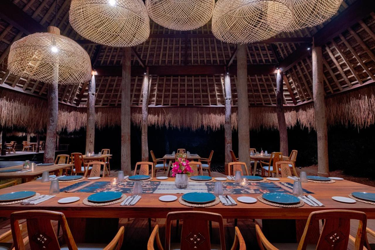 Lelewatu Resort Sumba Watukarere Exteriör bild