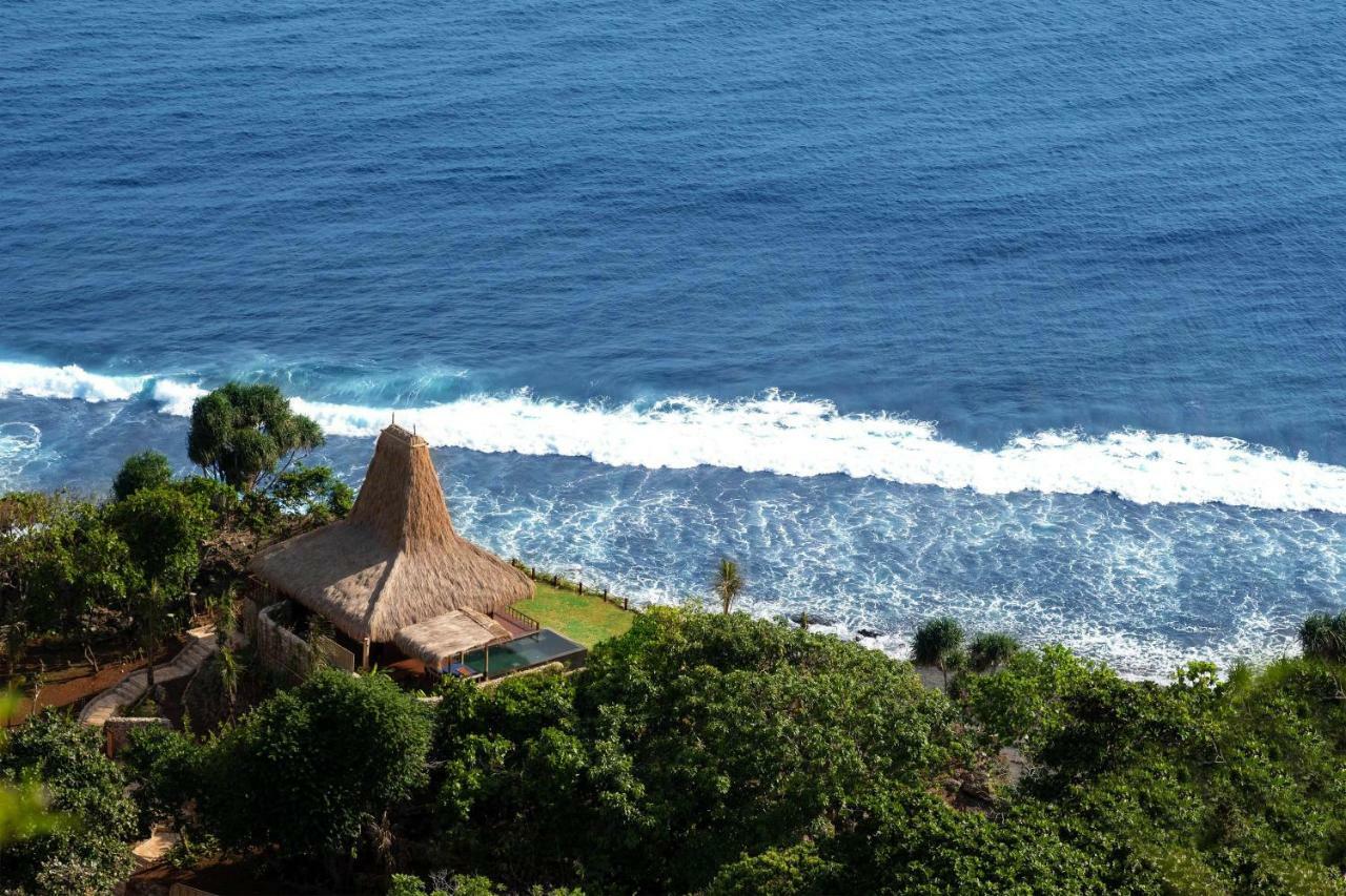 Lelewatu Resort Sumba Watukarere Exteriör bild